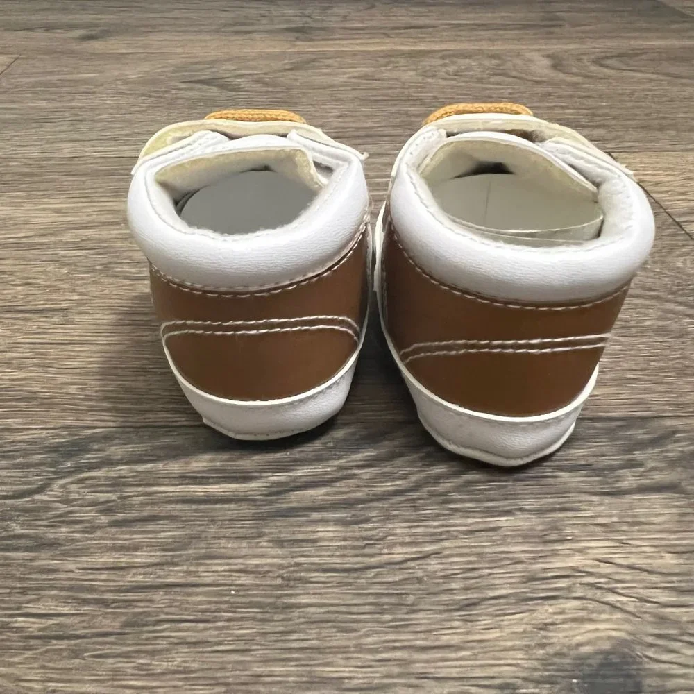 NEW Little Bees Brown White Baby Toddler Shoes 3-6mos 6-9mos 9-12mos 12-15mos